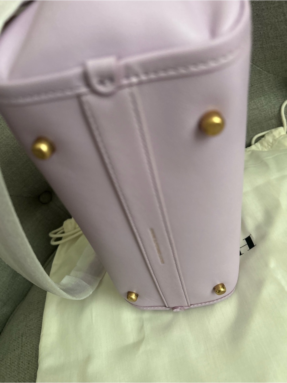 Coach Buy Now Turnlock Tote Bag 22 in B4 / Light Orchid - Picture 10 of 16